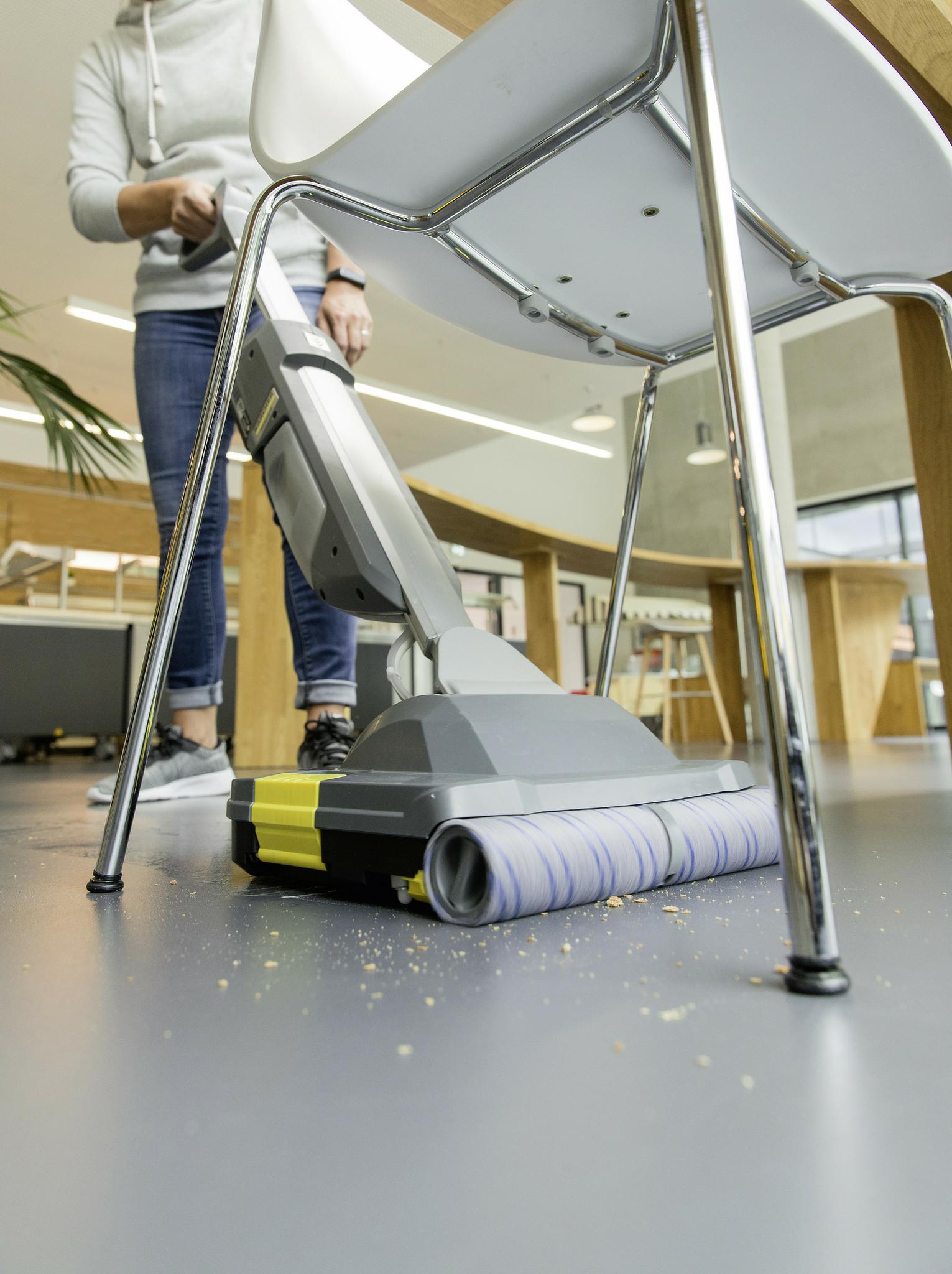 Grindų plovimo įrenginys Karcher BR 30/1 C
