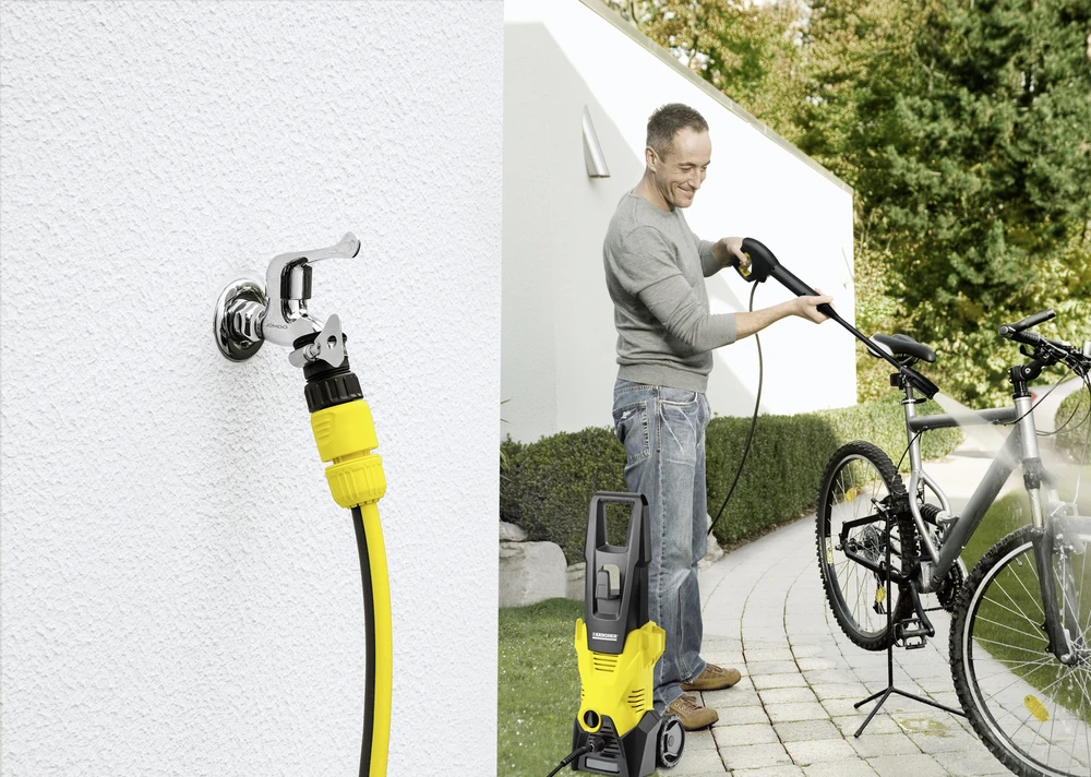 Karcher K 3 plovykla plaunant dviratį