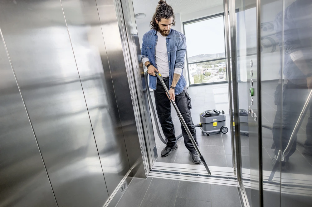 Dulkių siurblys Karcher T 10/1 Bp