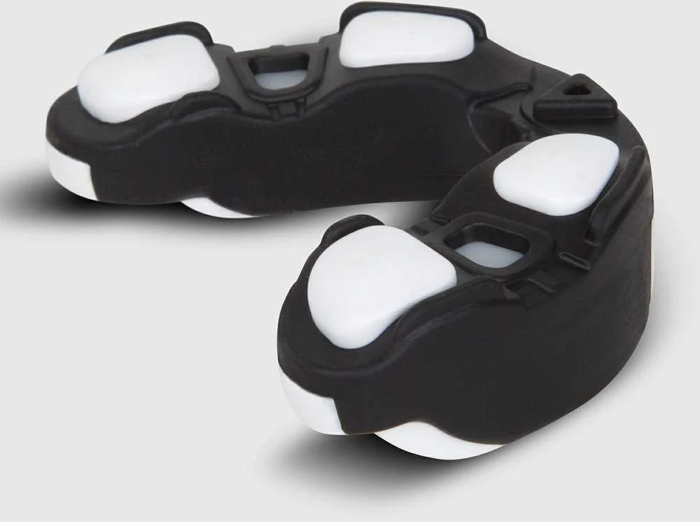 Apsauga dantims Venum Predator - Juodas/Baltas
