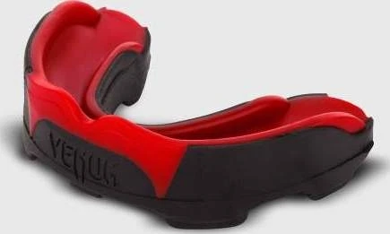 Apsauga dantims Venum Predator - Juodas/Raudona