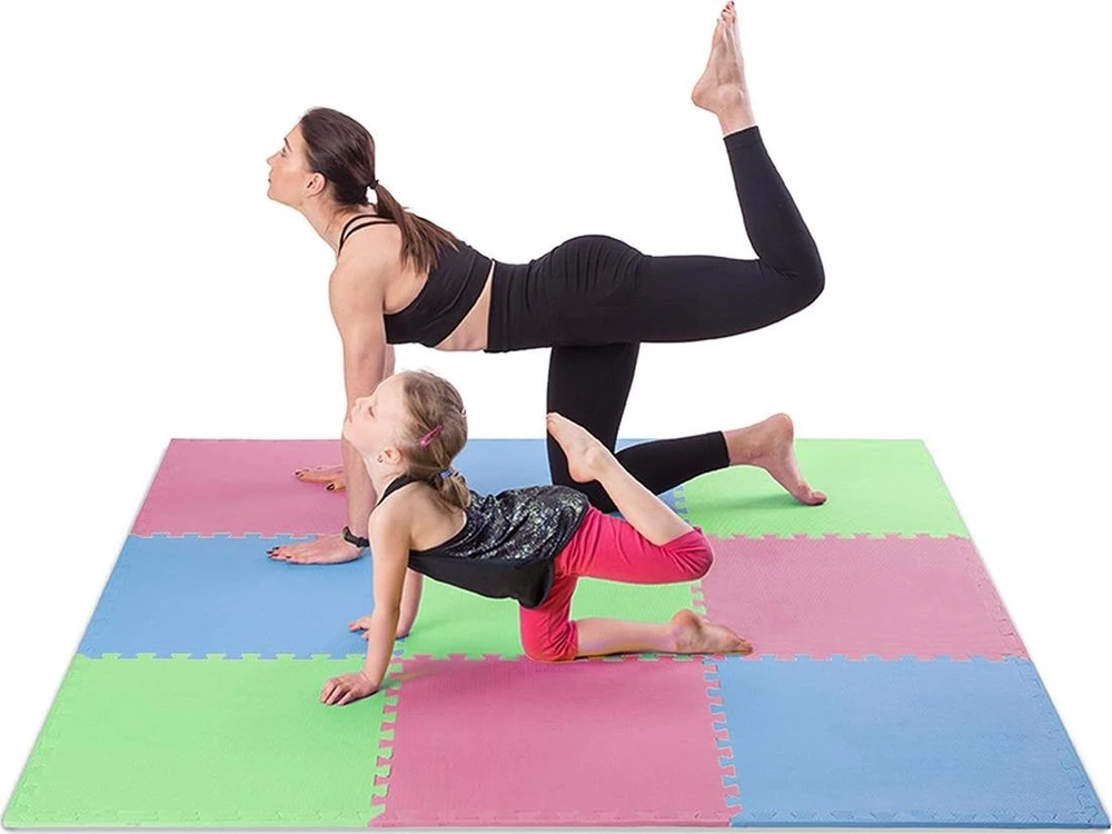 Sudedamas kilimėlis treniruotėms One Fitness MP10 žalias-mėlynas-raudonas, 60x60x1.0cm (9 dalių)