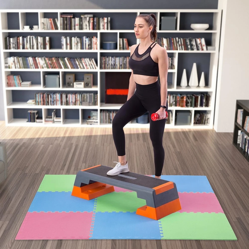 Sudedamas kilimėlis treniruotėms One Fitness MP10 žalias-mėlynas-raudonas, 60x60x1.0cm (9 dalių)