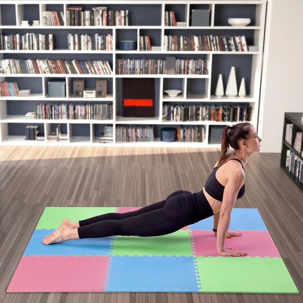 Sudedamas kilimėlis treniruotėms One Fitness MP10 žalias-mėlynas-raudonas, 60x60x1.0cm (9 dalių)