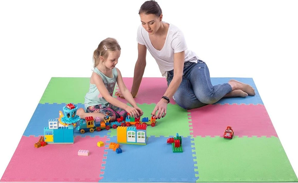 Sudedamas kilimėlis treniruotėms One Fitness MP10 žalias-mėlynas-raudonas, 60x60x1.0cm (9 dalių)