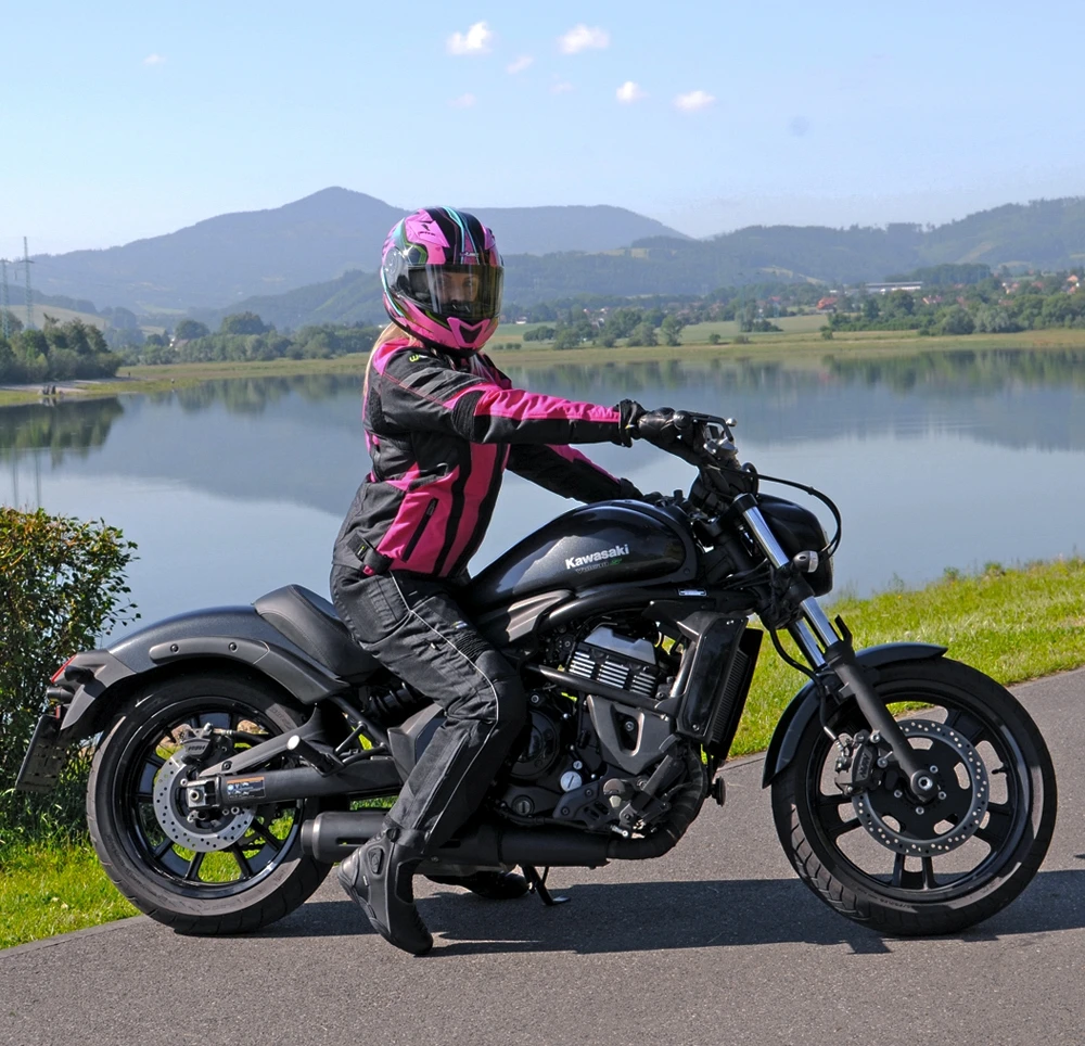 Atverčiamas motociklininko šalmas W-TEC Pezzon Magenta