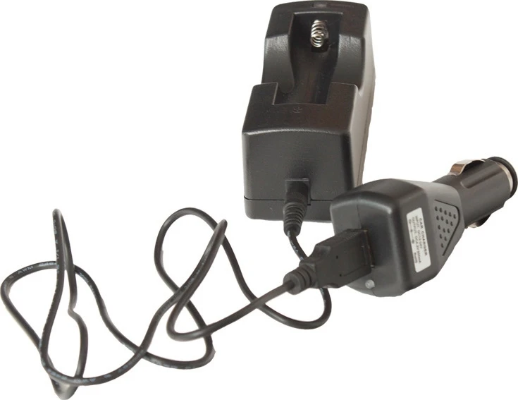 Yate automobilinis kroviklis Li-ion 18650 baterijoms su USB kabeliu