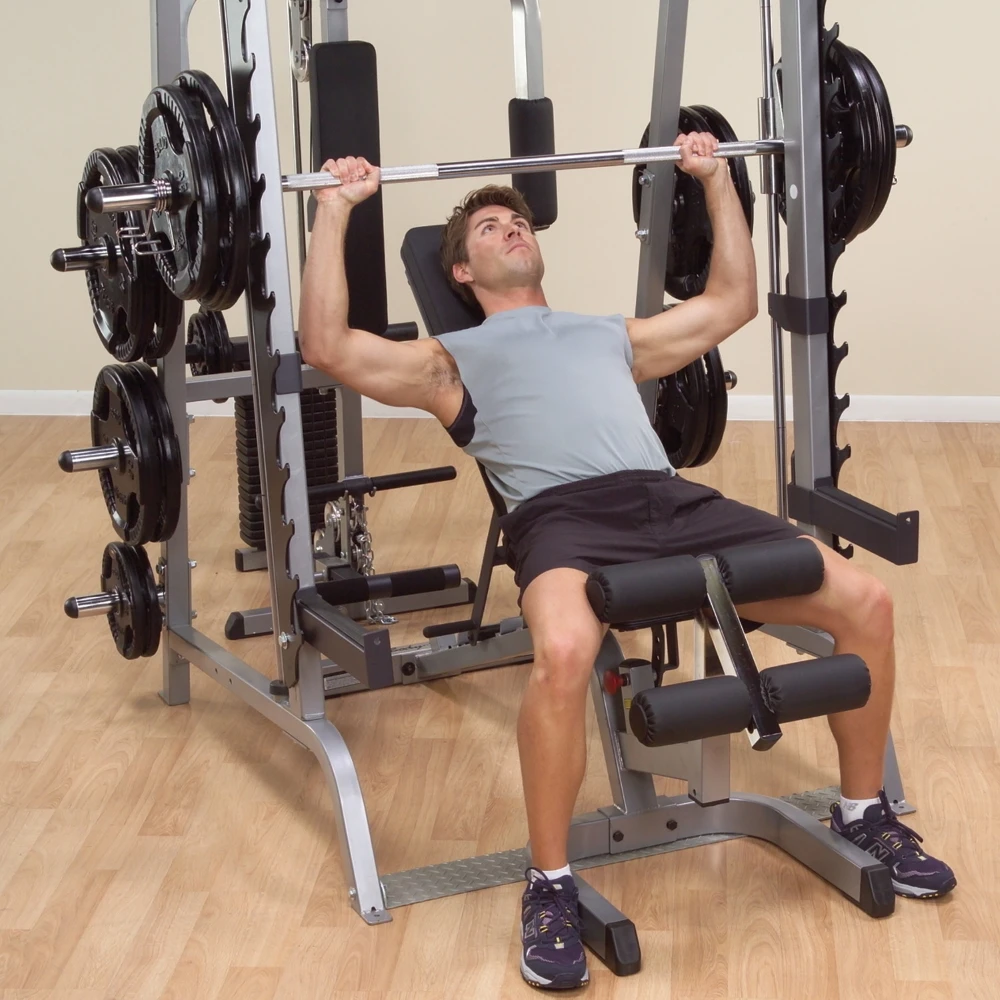 Daugiafunkcis treniruoklis Body-Solid DELUXE GS348QP4 su papildomais svoriais
