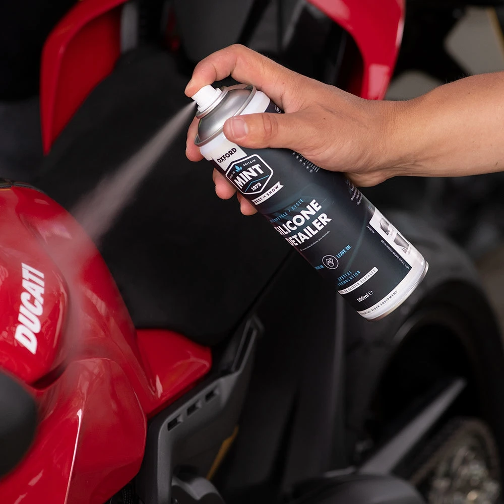 Dažyto paviršiaus valiklis-purškiklis Mint Silicone Detailer, 500 ml