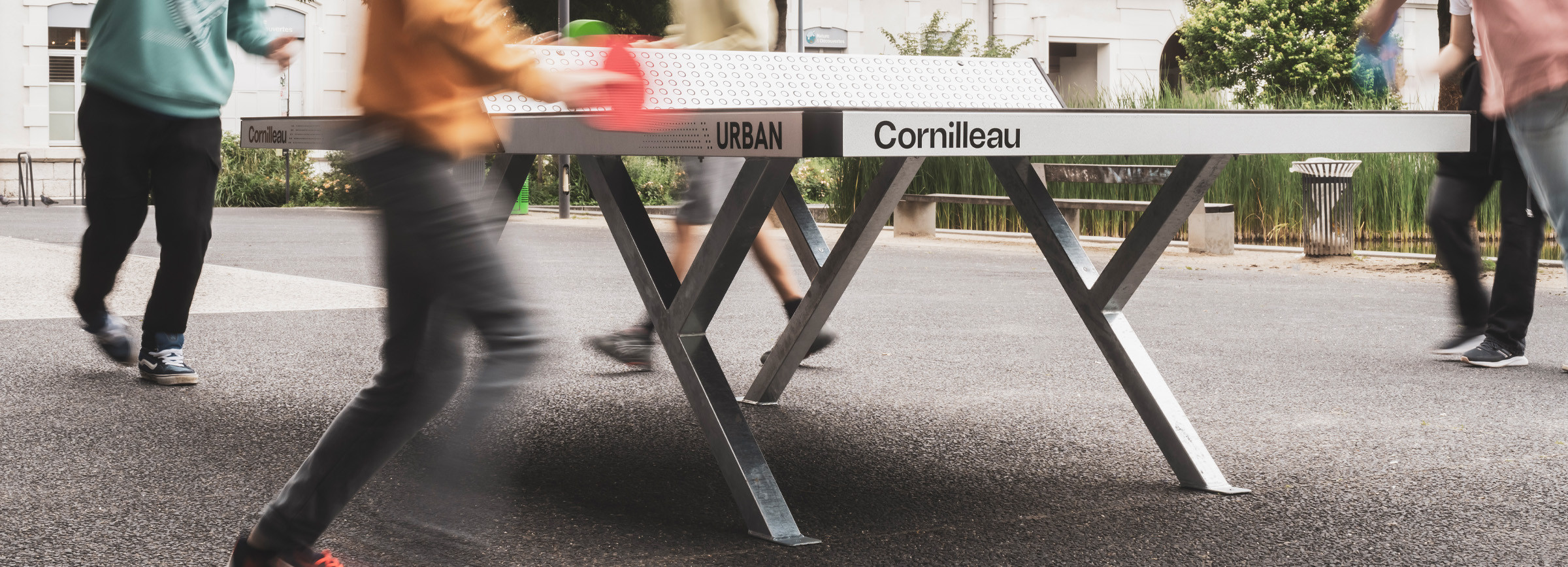 Cornilleau Lauko stalo teniso stalas Urban aprašymas - Prekės nuotrauka