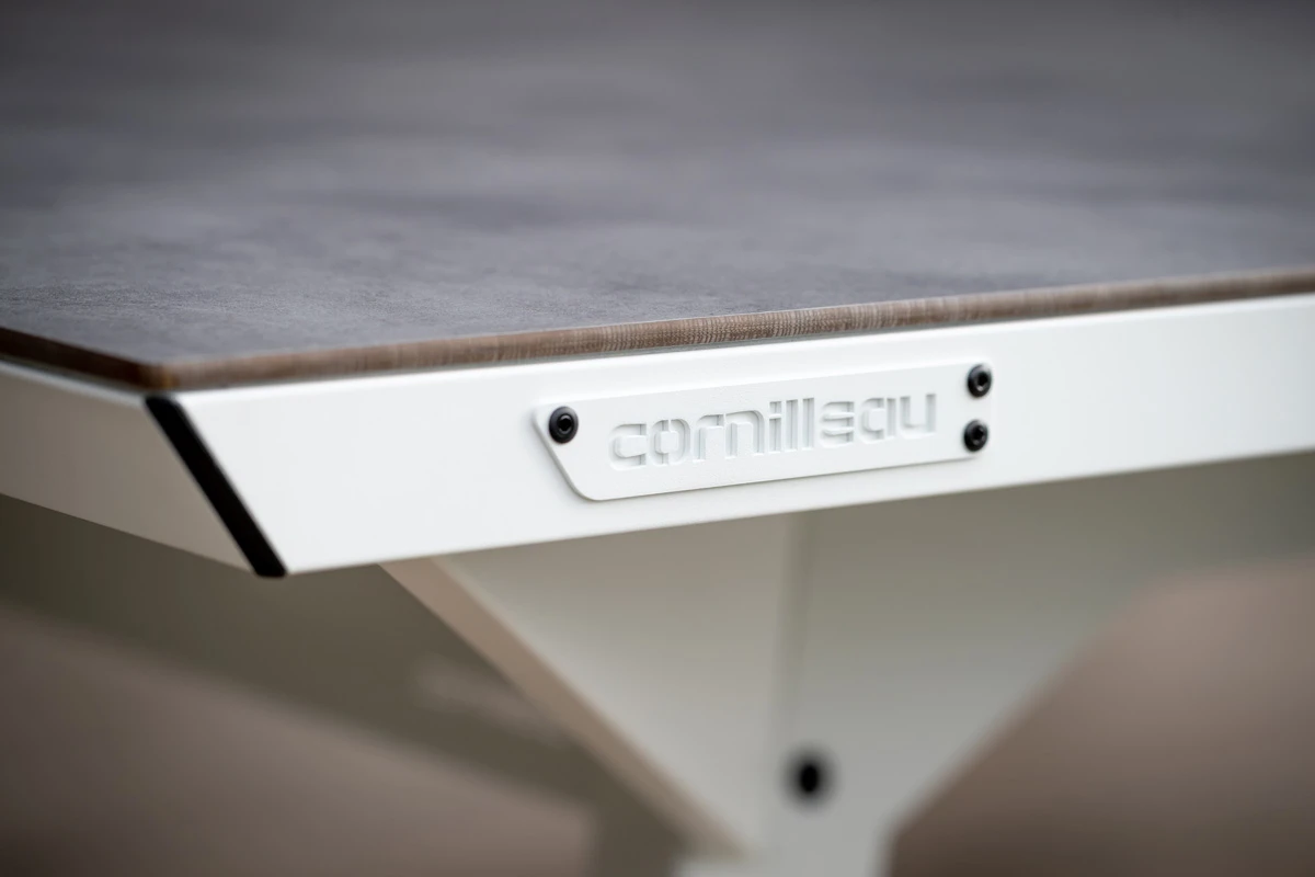 Cornilleau Play-Style Origin Outdoor Table - Baltas aprašymas - Prekės nuotrauka