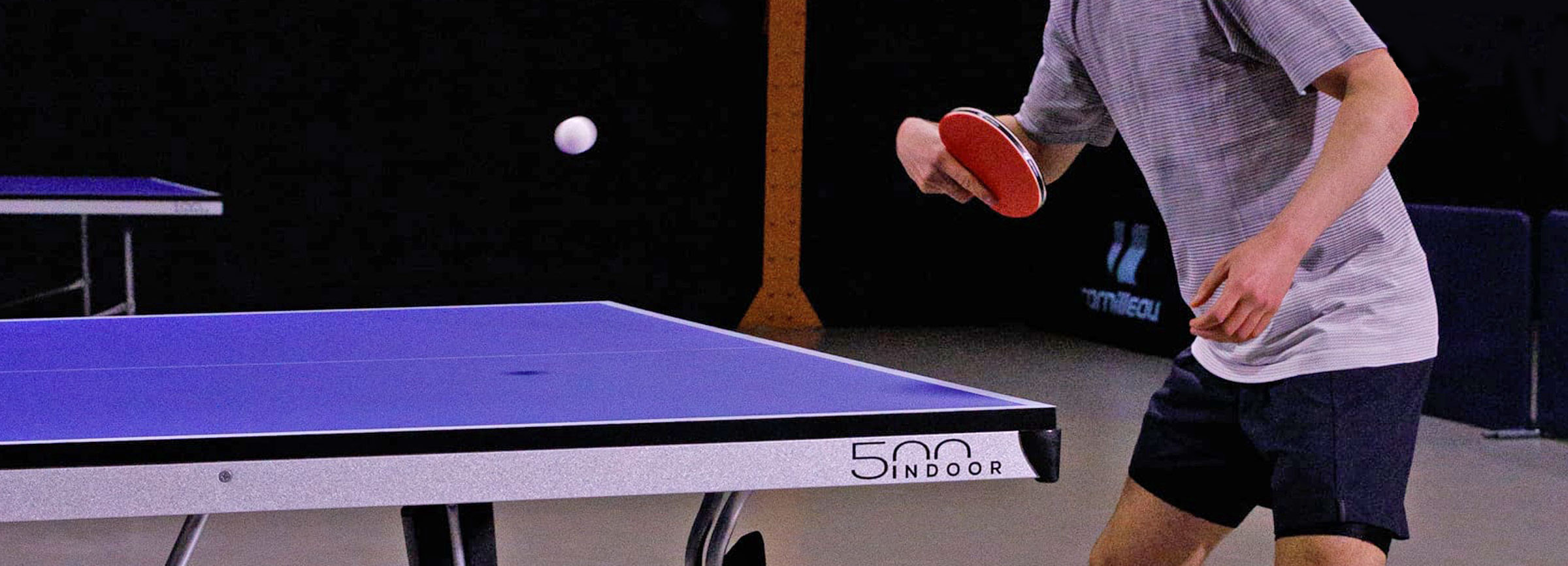 Stalo teniso stalas Cornilleau Sport 500 Indoor, pilkas aprašymas - Prekės nuotrauka