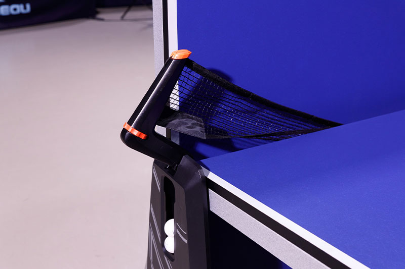 Stalo teniso stalas Cornilleau Sport 500 Indoor, pilkas aprašymas - Prekės nuotrauka