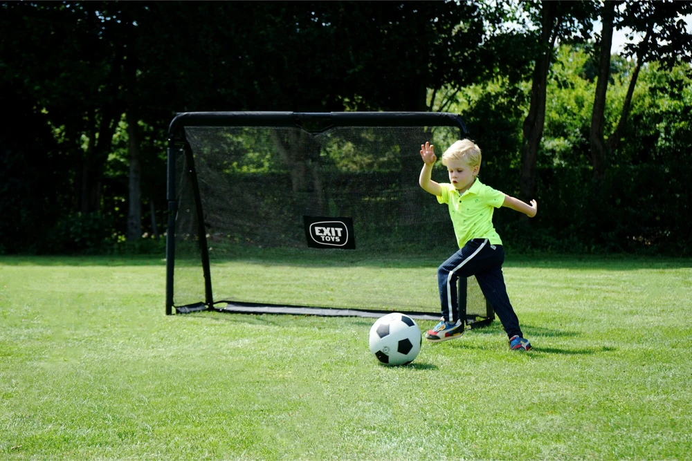 EXIT Maestro plieniniai futbolo vartai 180x120 cm, juodi