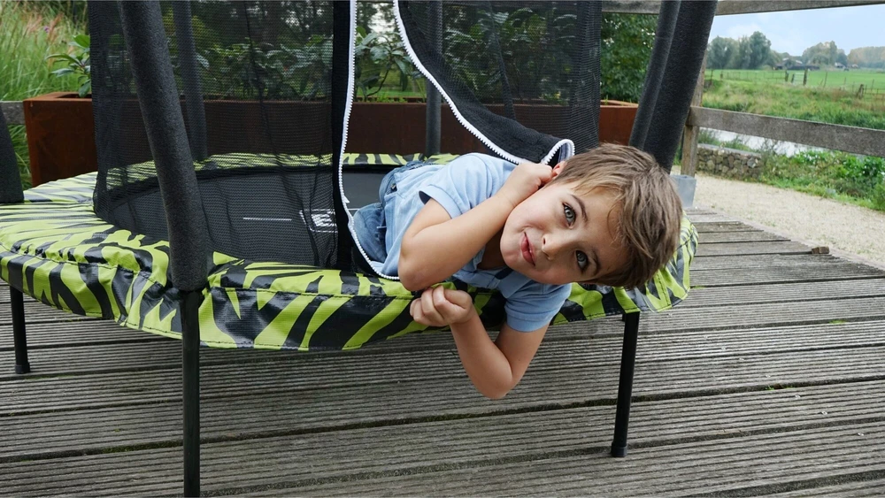 EXIT Tiggy Junior batutas su apsauginiu tinklu, ø140 cm, juodas/žalias