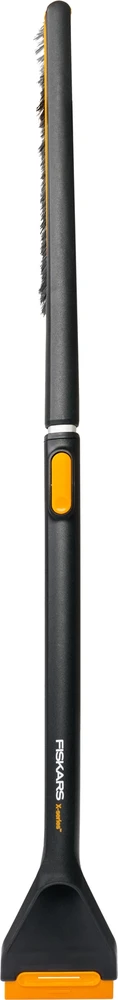 FISKARS X-SERIES TELESKOPINIS SNIEGO VALYMO ŠEPETYS IR GRANDIKLIS