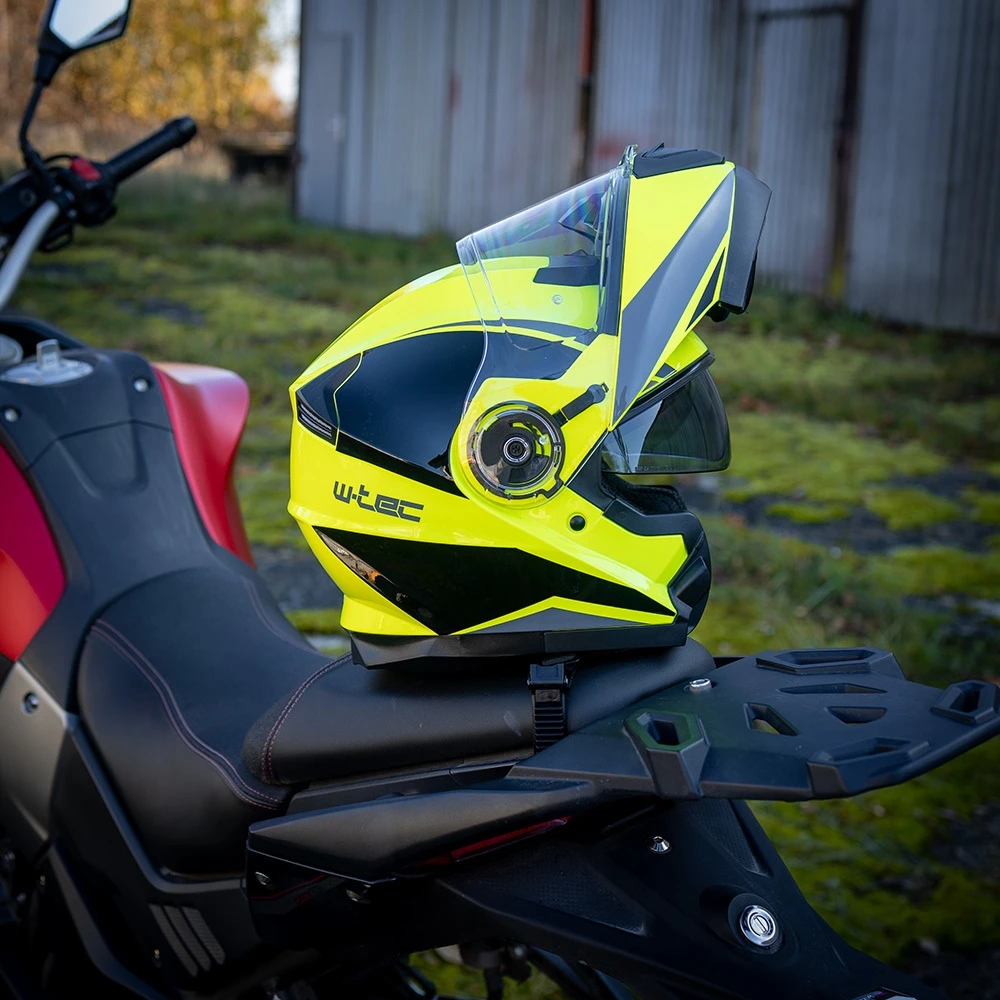 Apverčiamas motociklininko šalmas W-TEC Banelmeda