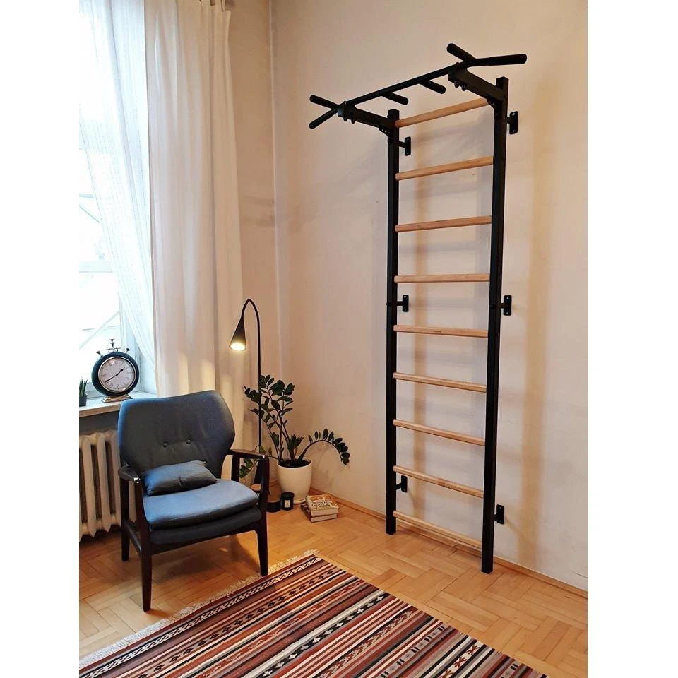 Medinė-metalinė gimnastikos sienelė su metaliniu skersiniu BenchK 311B