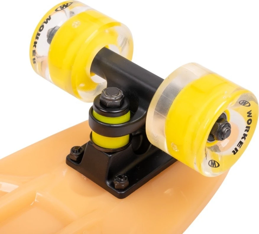 Tamsoje šviečiantis penny boardas su šviečiančiais ratukais WORKER Solosy C1 22″
