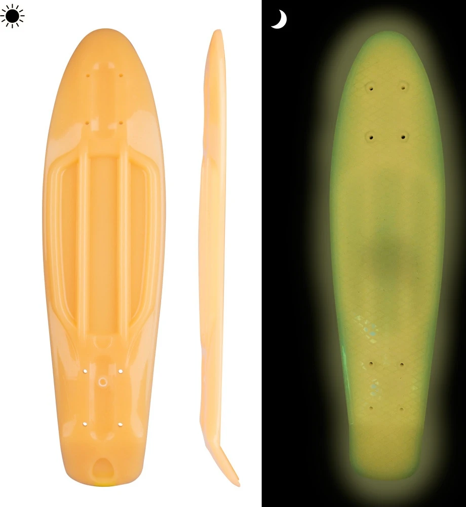 Tamsoje šviečiantis penny boardas su šviečiančiais ratukais WORKER Solosy C1 22″