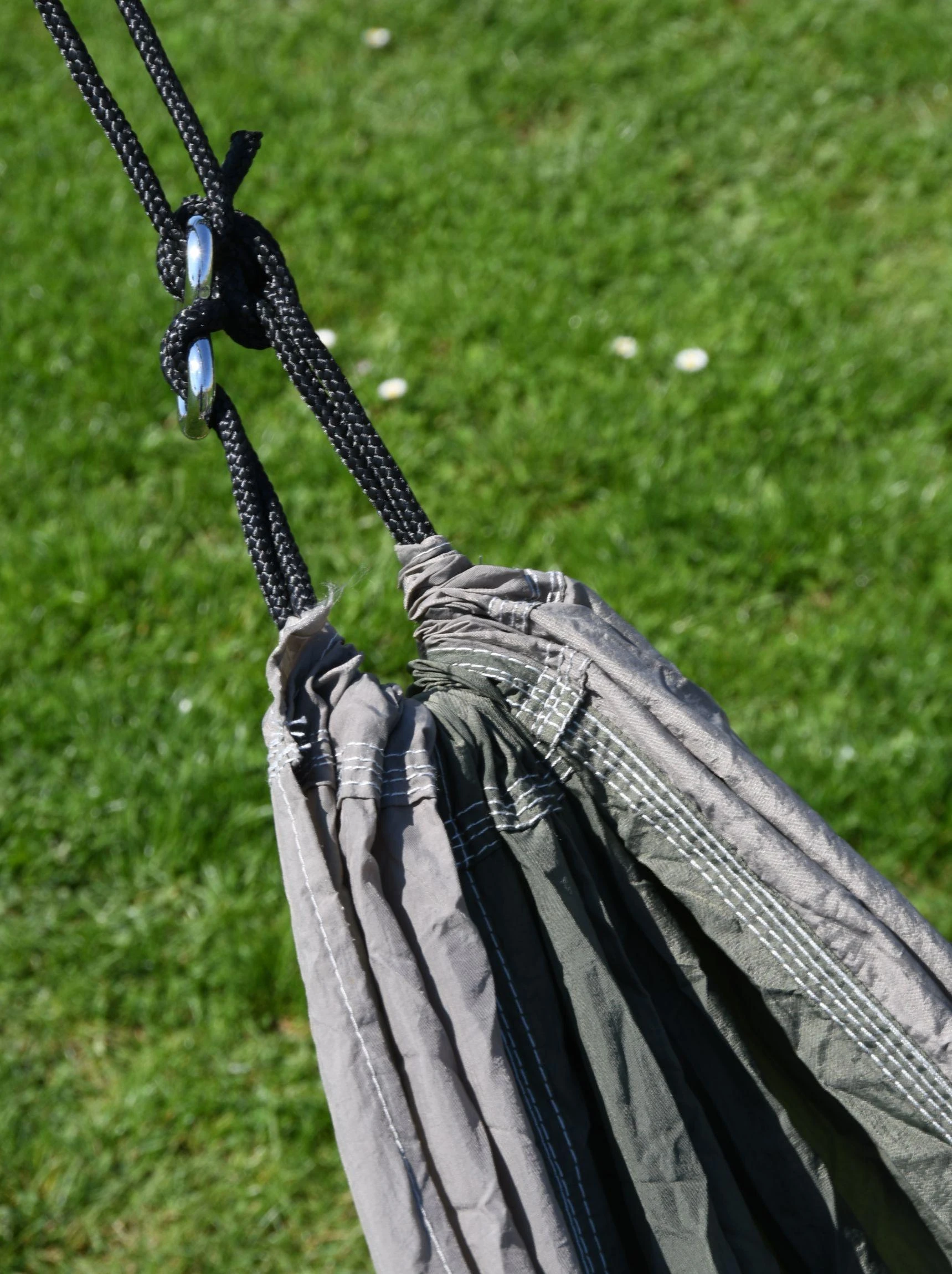 Hamakas Cattara Nylon – žalias-rudas 275 x 137 cm