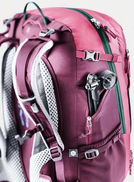Hiking Backpack Deuter Trans Alpine 28 SL - Juodas