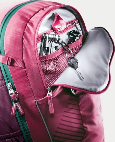 Hiking Backpack Deuter Trans Alpine 28 SL - Juodas