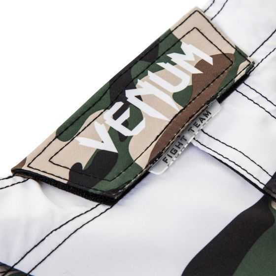 MMA šortai Venum Camo Hero, žali/rudi