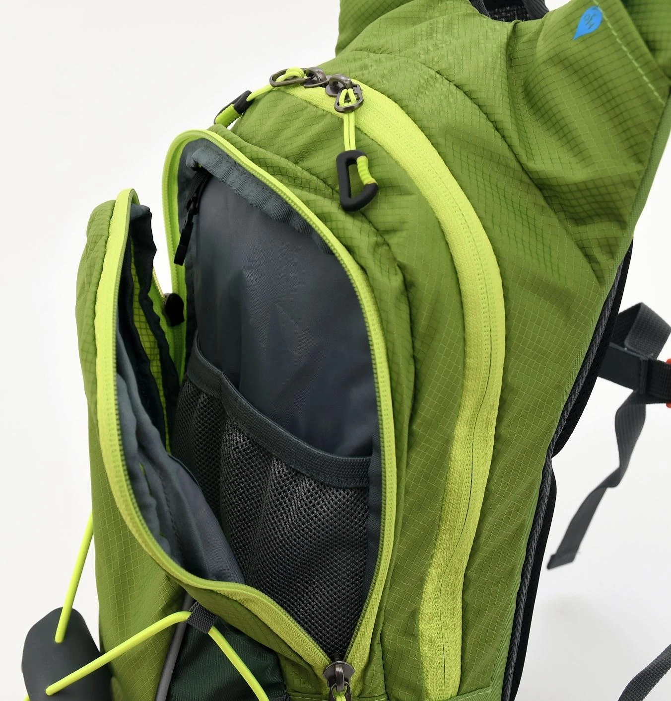 Kuprinė su talpa vandeniui Cattara GreenW 10+2 l