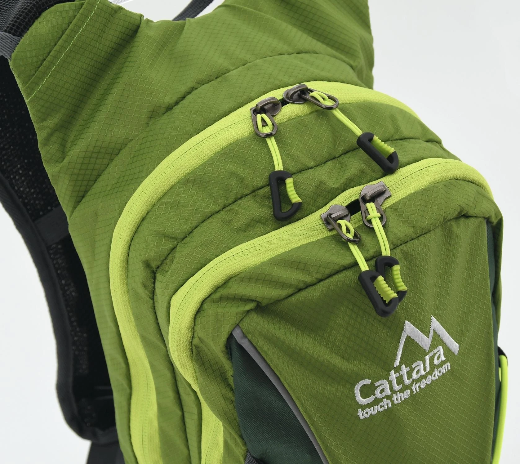 Kuprinė su talpa vandeniui Cattara GreenW 10+2 l