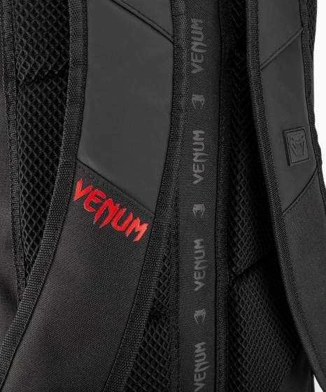 Kuprinė Venum Challenger Xtrem Evo, juoda/raudona
