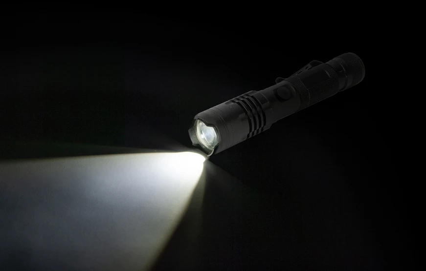LED žibintuvėlis su išorinės baterijos funkcija Origin Outdoors