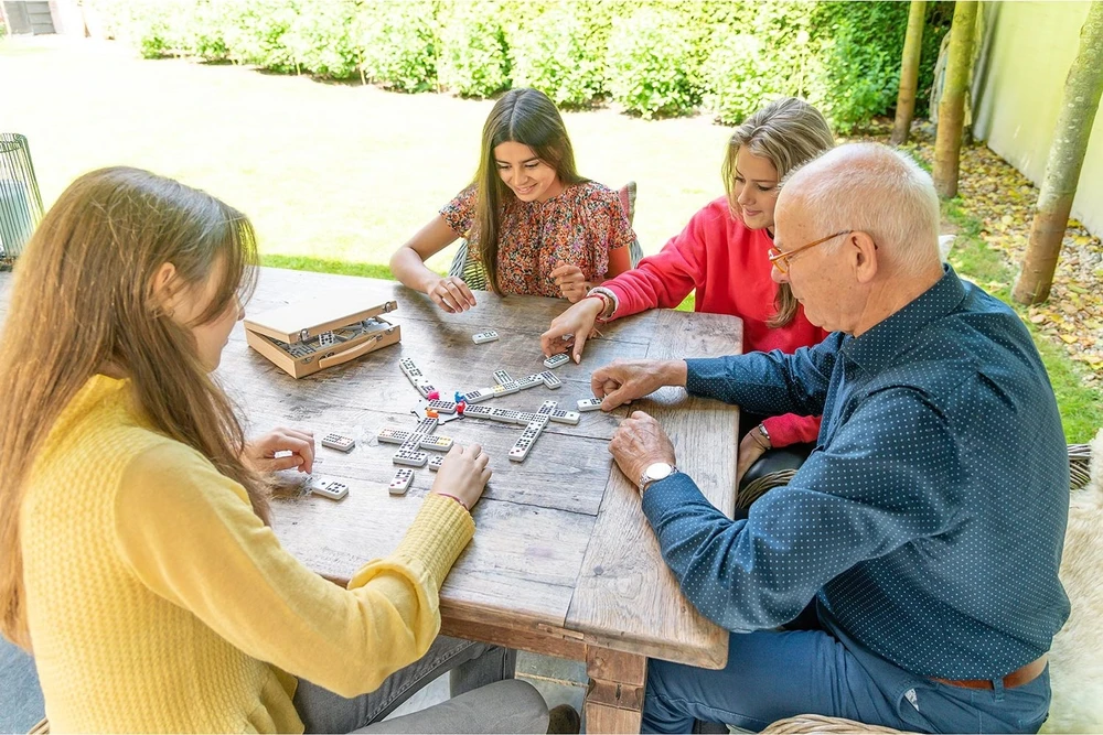 Longfield Engelhart Stalo žaidimas domino Mexican Train Double 12, medinėje dėžutėje, 91 kauliukai