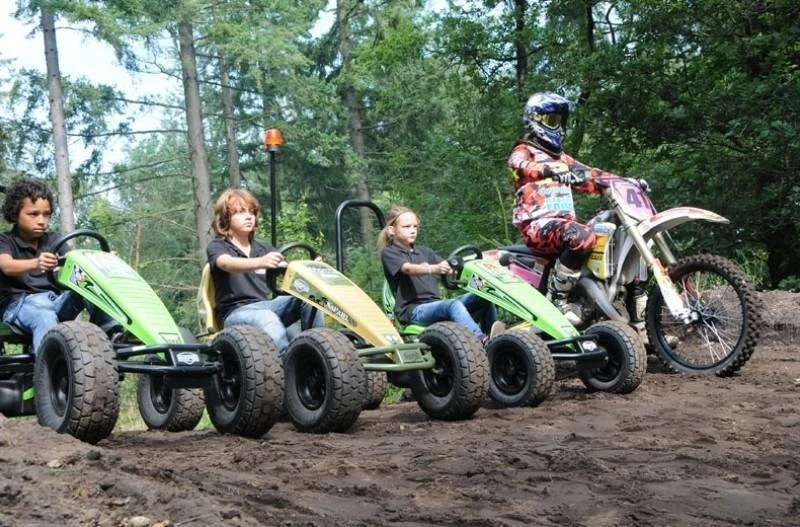 Mašinėlė BERG Go-kart Jeep Revolution BFR-3