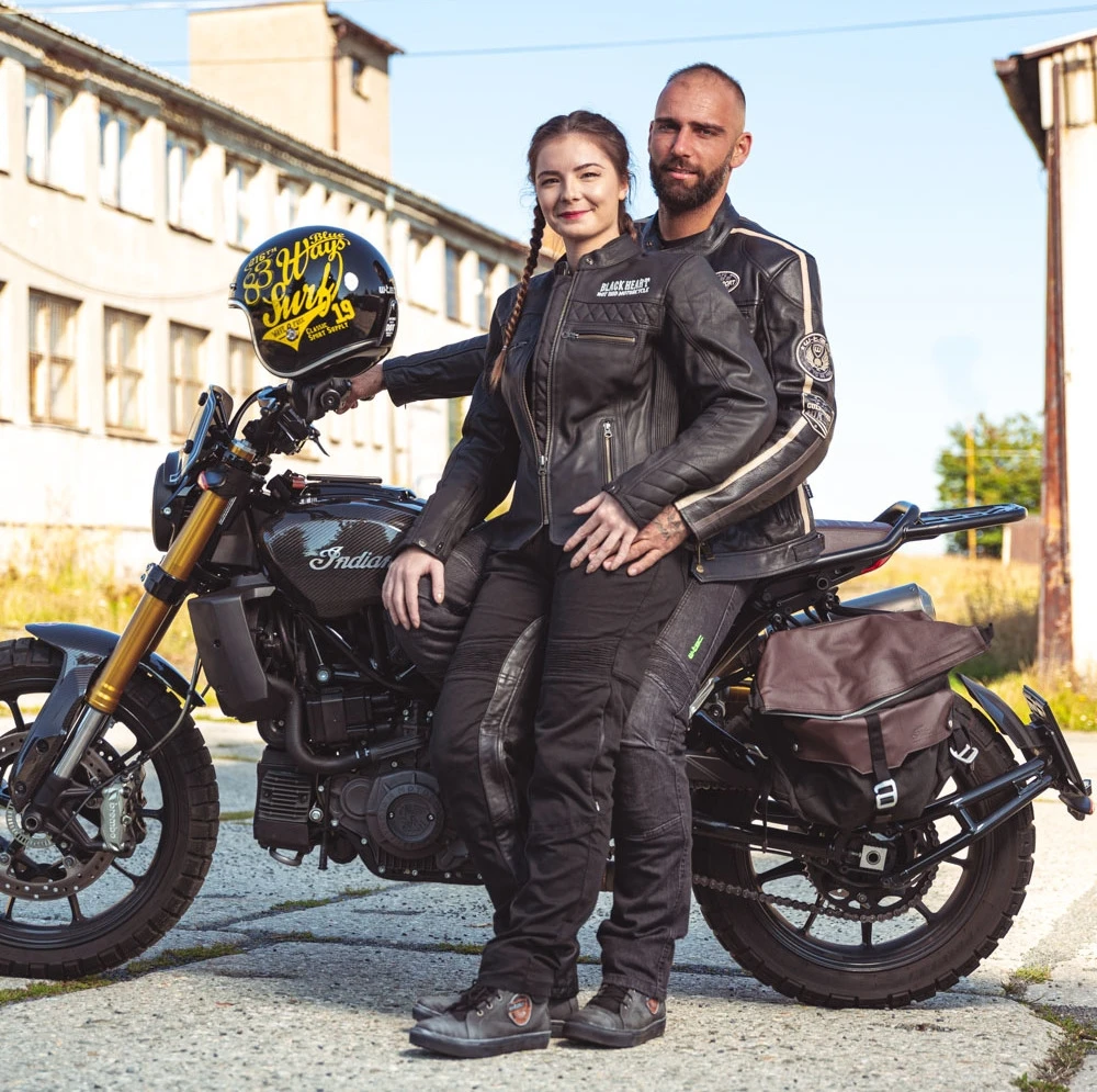 Moteriška odinė motociklininkų striukė W-TEC Juodas Heart Raptura