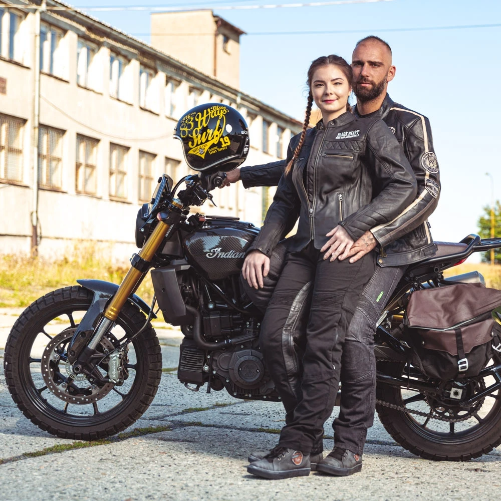 Moteriška odinė motociklininkų striukė W-TEC Juodas Heart Raptura