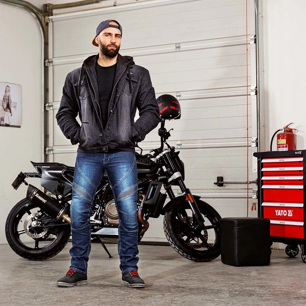 Motociklininko šalmas W-TEC Café Racer