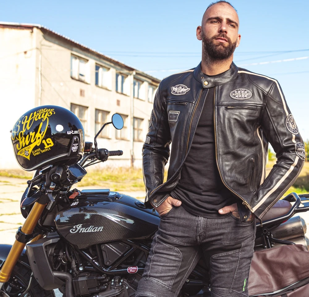 Motociklininko šalmas W-TEC Café Racer