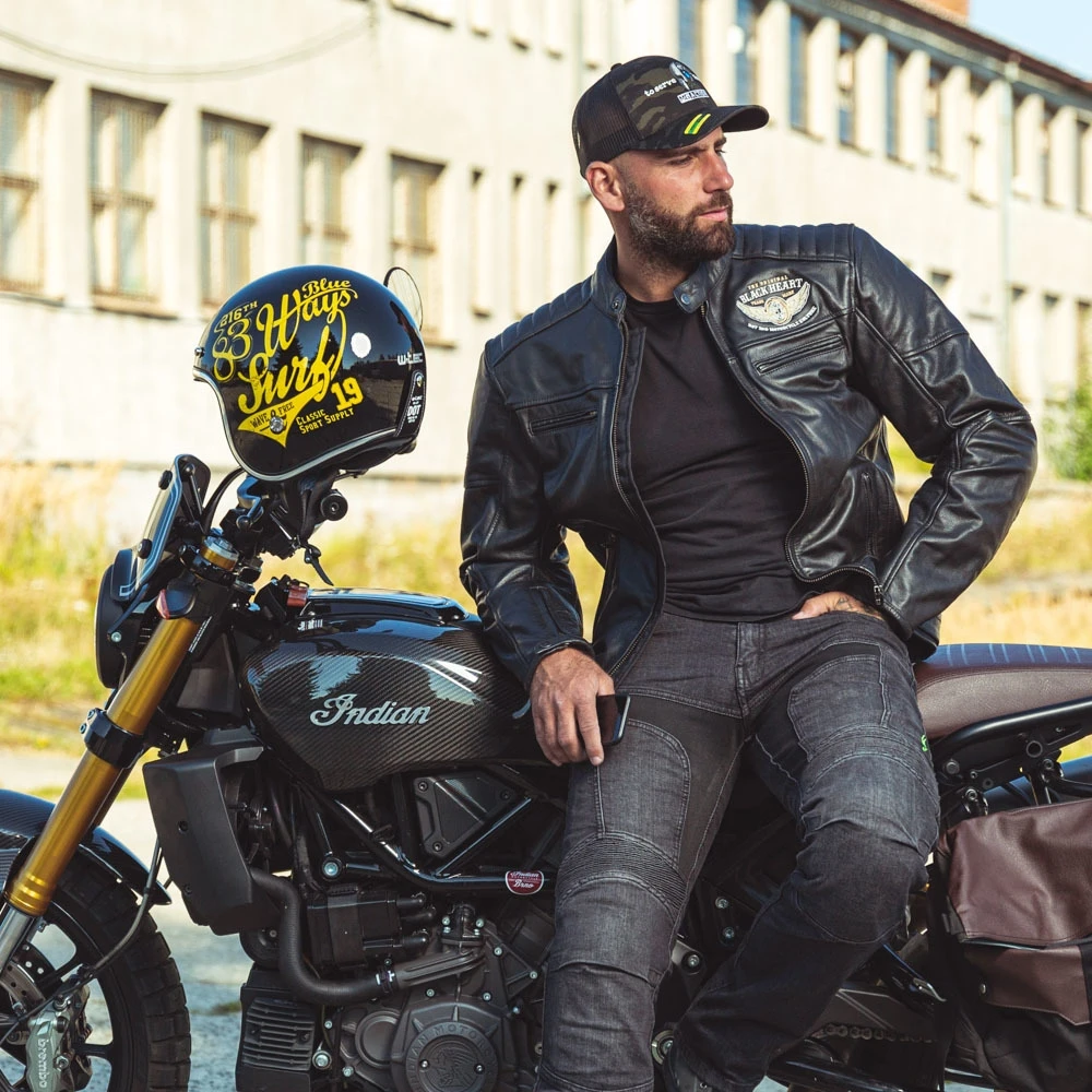 Motociklininko šalmas W-TEC Café Racer