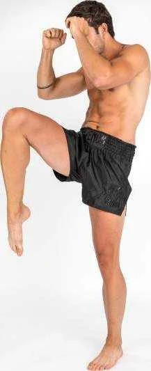 Muay Thai šortai Venum Classic, juodi