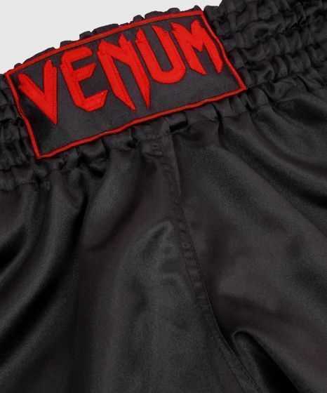 Muay Thai šortai Venum Classic - Juodas/Raudona
