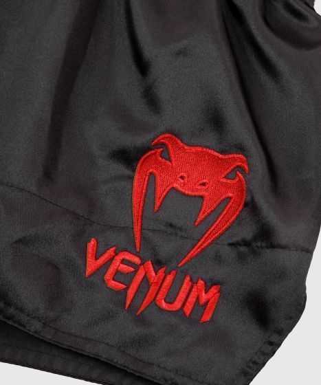 Muay Thai šortai Venum Classic - Juodas/Raudona