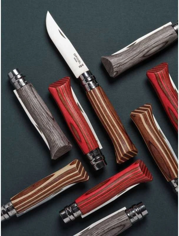 Peilis Opinel Nr.8 Laminated Brown nerūdijančio plieno ašmenimis ir ruda beržo rankena