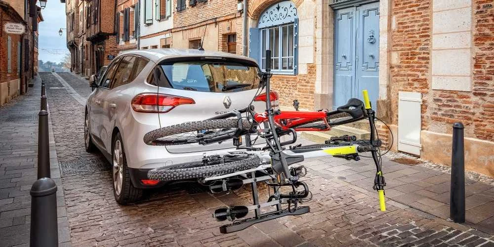 Keturių dviračių laikikis ant kablio BuzzRack BUZZRACER 4
