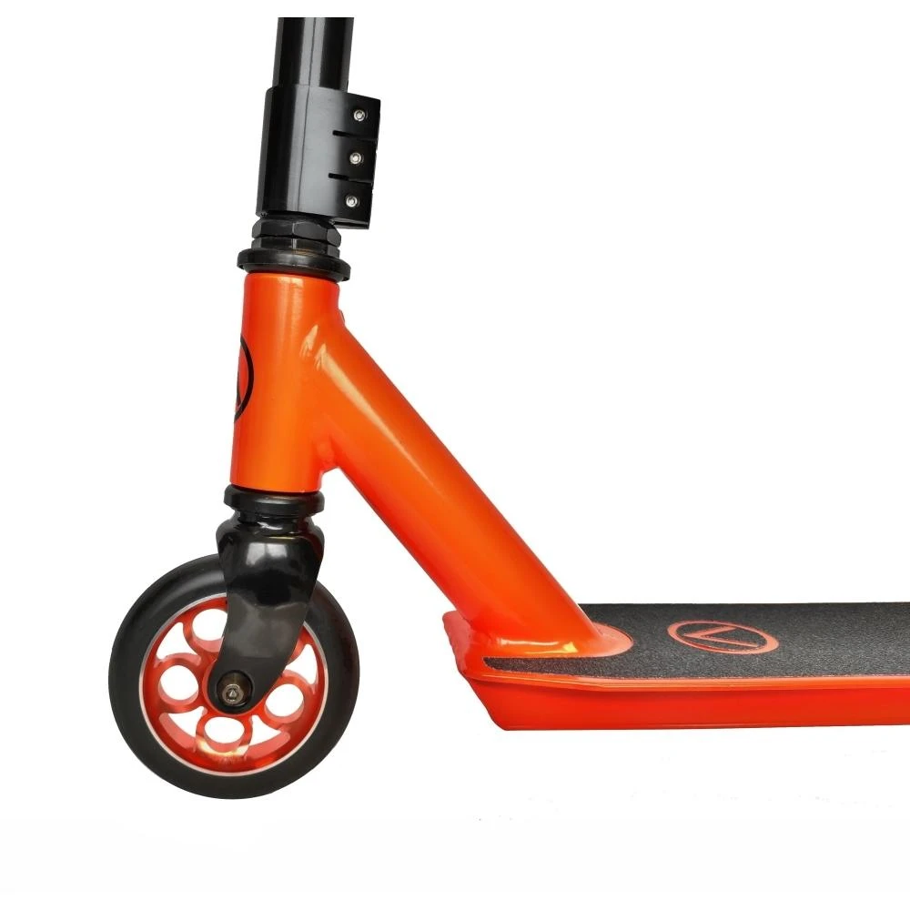 Triukinis paspirtukas su guoliais ABEC-7 Spartan Stunt (100 mm ratai) - Oranžinis