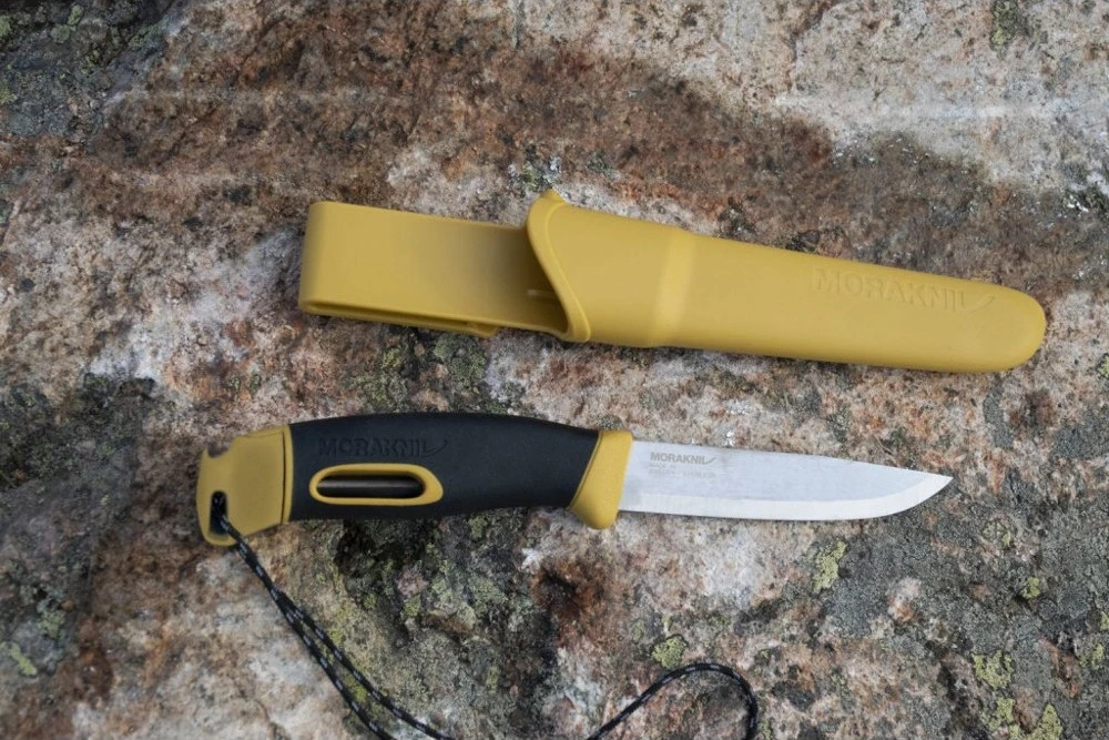 Morakniv Stovyklavimo peilis su ugnies skeltuvu Companion spark (S), 104mm, žalias