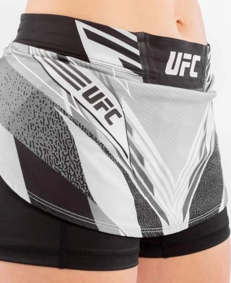 UFC Venum Authentic Fight Night moteriškas skortas, baltas