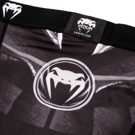 Vale Tudo šortai Venum Gladiator 3.0 - juoda/balta