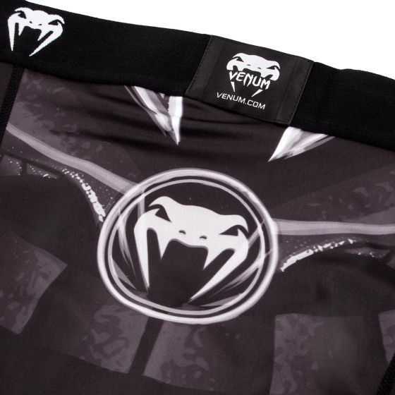 Vale Tudo šortai Venum Gladiator 3.0 - juoda/balta