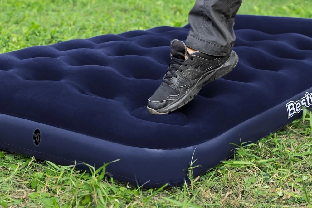 Bestway Pripučiamas vienvietis čiužinys su įmontuota kojine pompa ir pagalve 185x99x28cm 67224